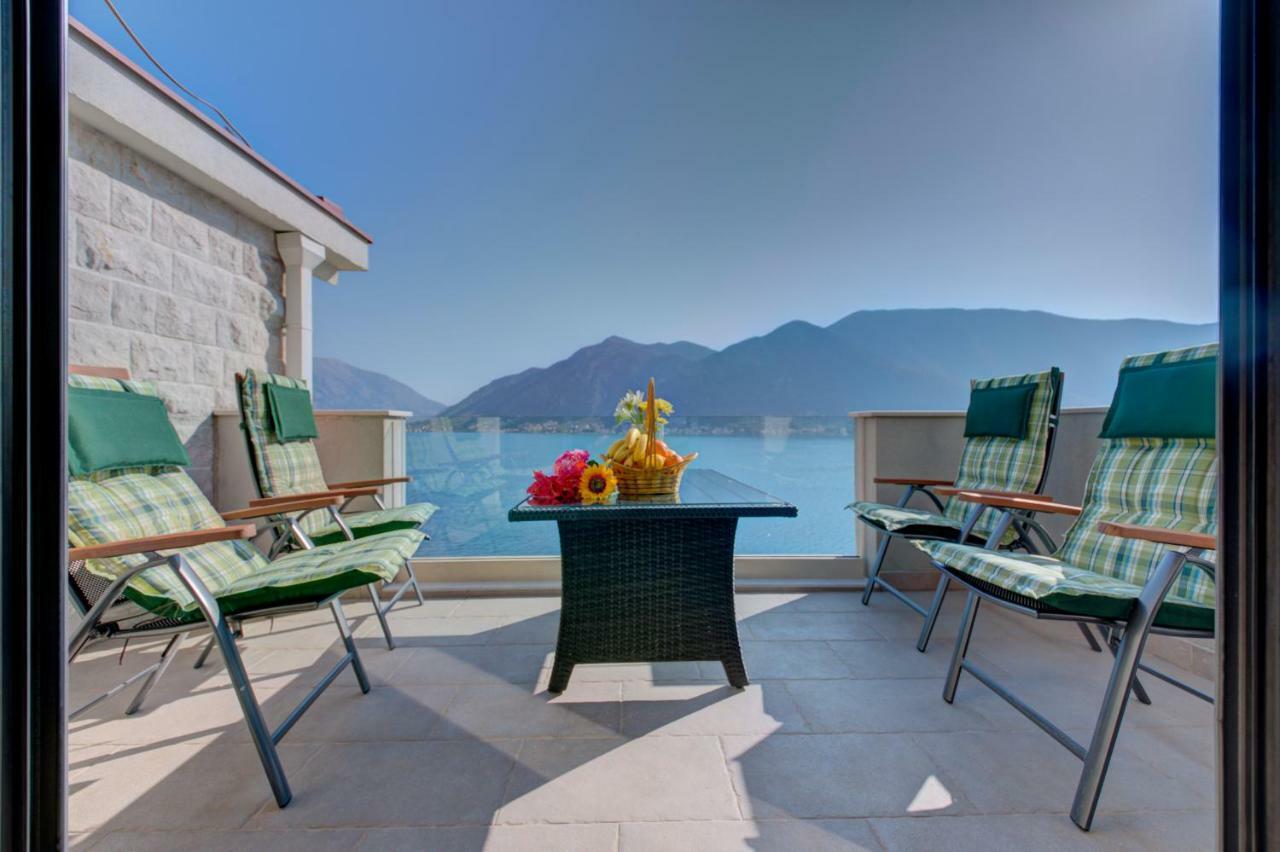 Bajova Kula Luxury Residences Cattaro Esterno foto