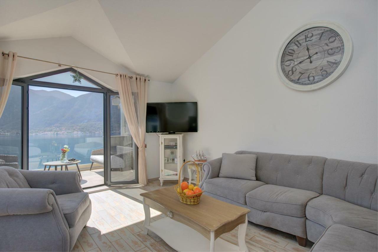 Bajova Kula Luxury Residences Cattaro Esterno foto