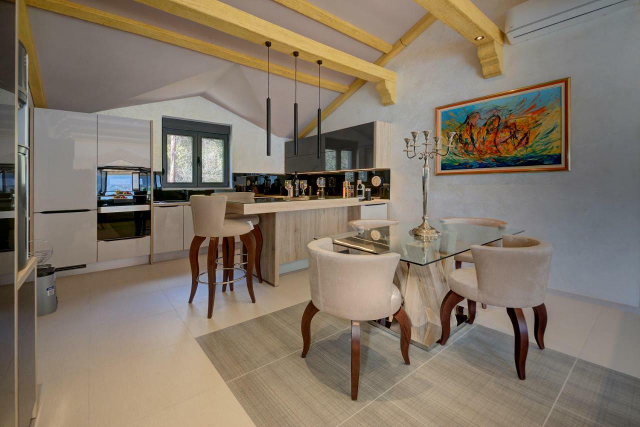 Bajova Kula Luxury Residences Cattaro Esterno foto