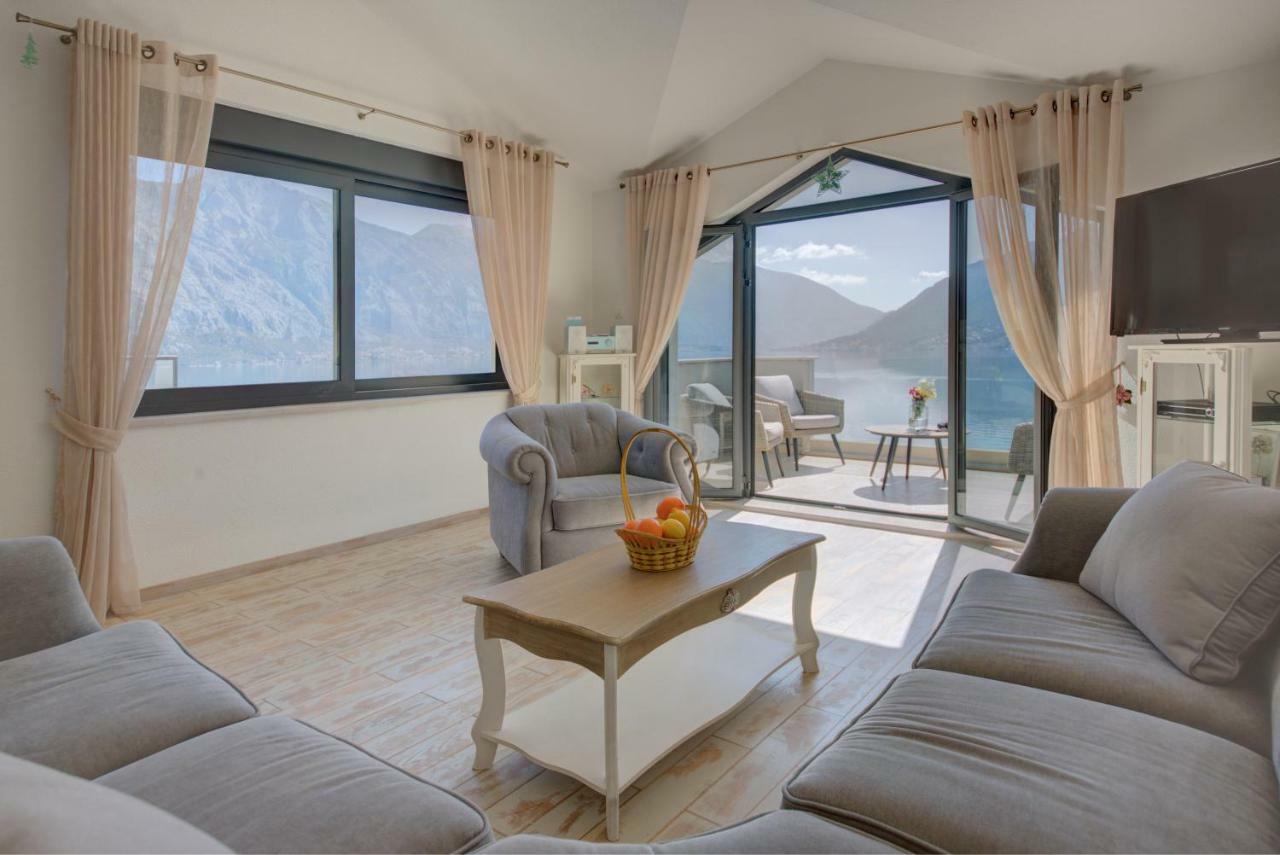 Bajova Kula Luxury Residences Cattaro Esterno foto
