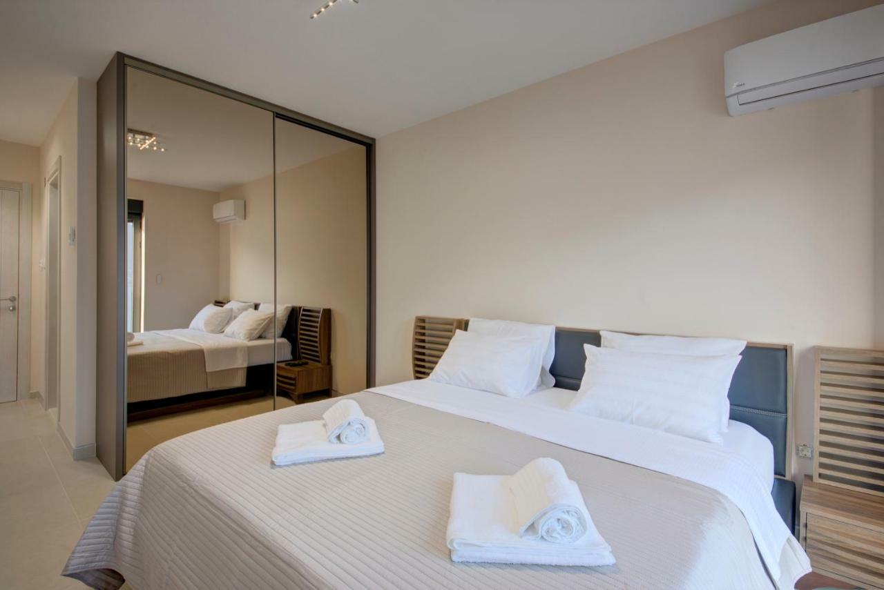 Bajova Kula Luxury Residences Cattaro Esterno foto