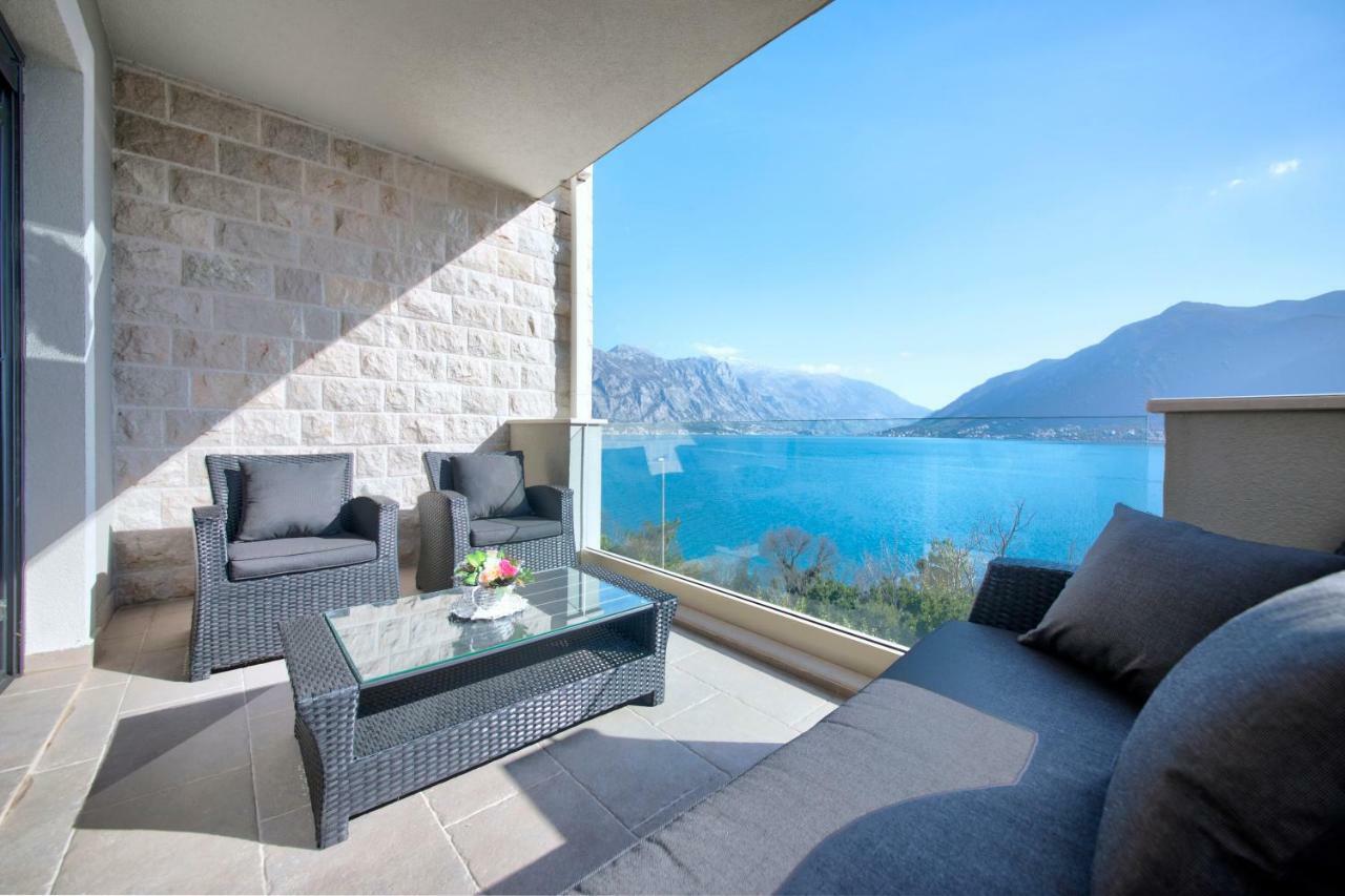 Bajova Kula Luxury Residences Cattaro Esterno foto